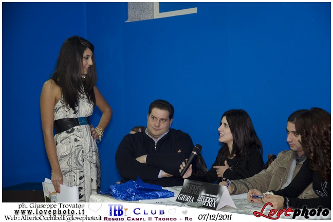041Teb_Club_Miss Grand Prix_LovePhoto-07122011.jpg